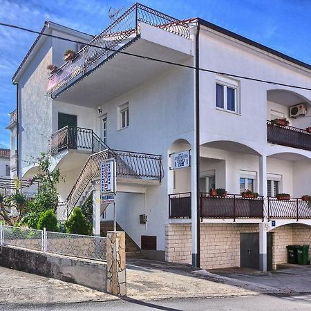 Apartments Milenka Трогир Экстерьер фото