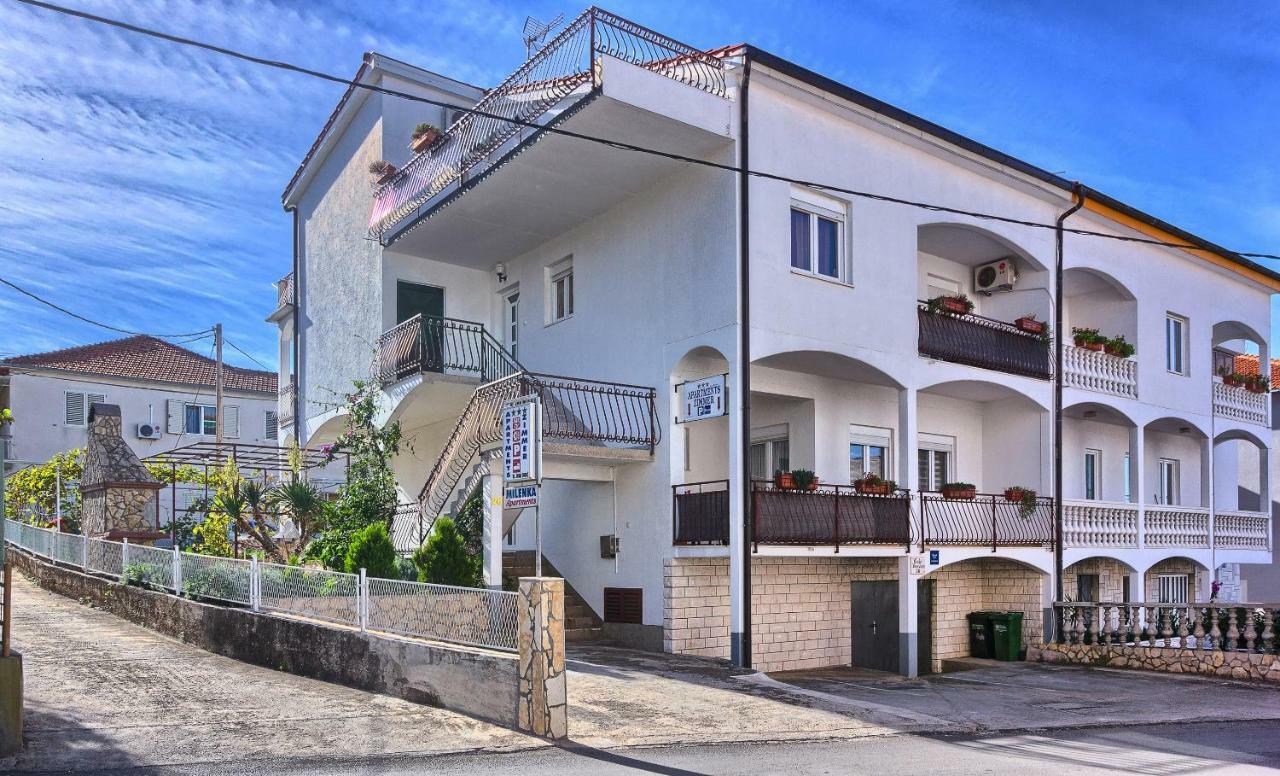 Apartments Milenka Трогир Экстерьер фото
