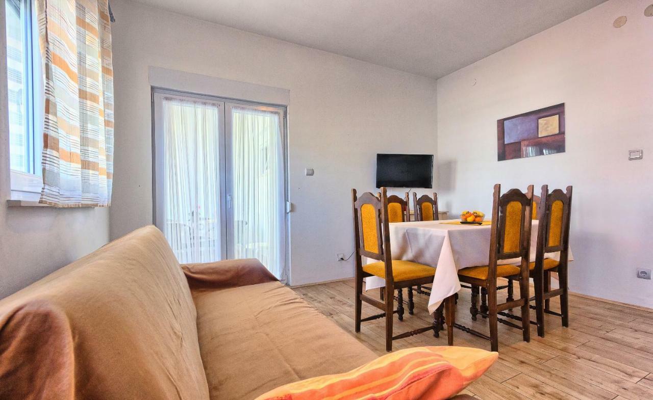 Apartments Milenka Трогир Экстерьер фото