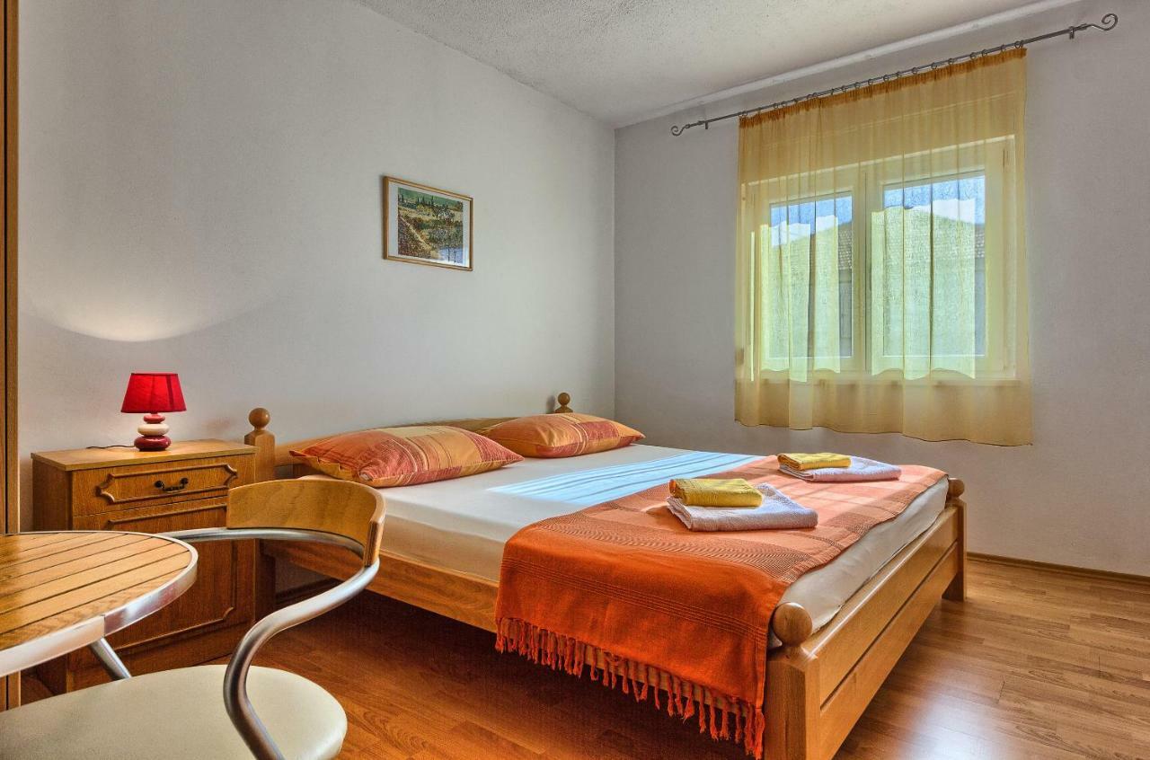 Apartments Milenka Трогир Экстерьер фото