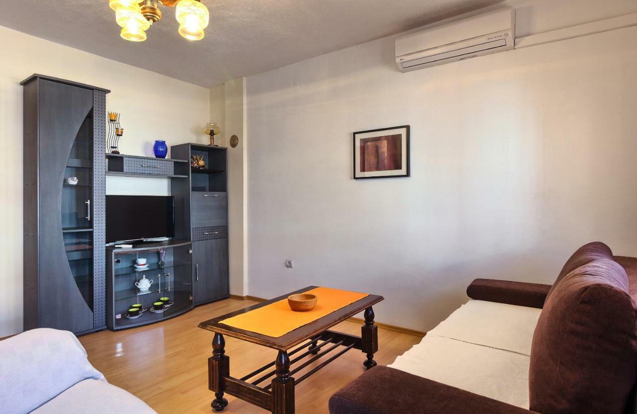 Apartments Milenka Трогир Экстерьер фото
