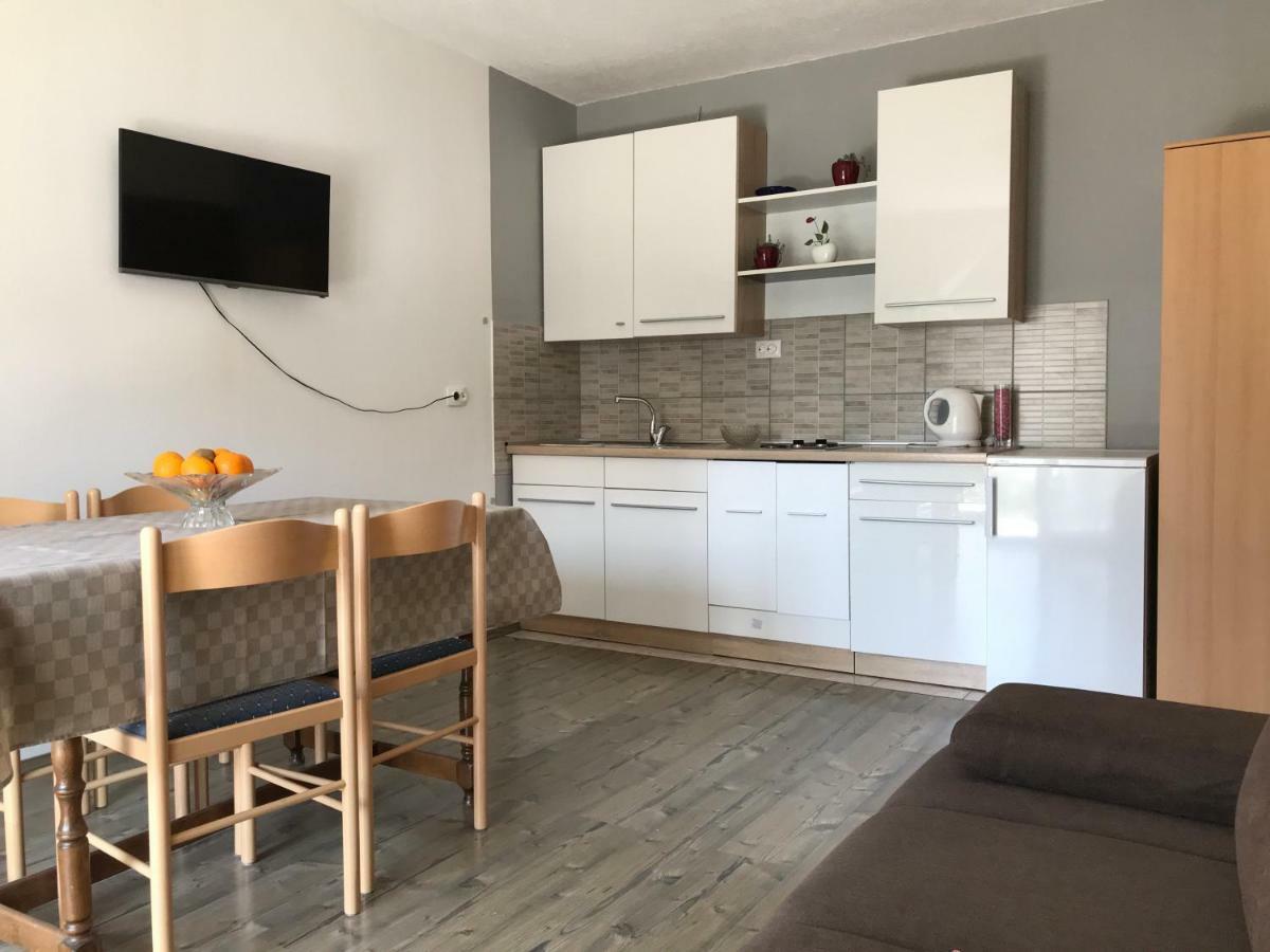 Apartments Milenka Трогир Экстерьер фото